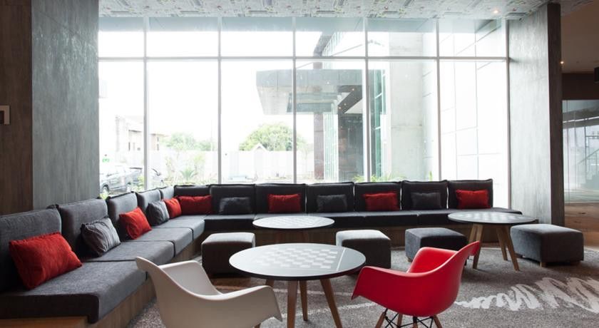 Ibis Makassar City Center מראה חיצוני תמונה